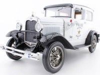 Cochesdemetal.es 1931 Ford Model A Tudor Police Car Blanco/Negro 1:18 Sun Star 6108