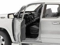 Cochesdemetal.es 2017 Dodge Ram 1500 Silver 1:27 Welly 24104