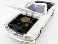 Cochesdemetal.es 1964 Ford Mustang 1-2 Convertible Beige 1:18 Motor Max 73145