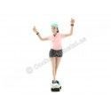 Cochesdemetal.es Figura de resina "Skateboarder IV" 1:18 American Diorama 38243