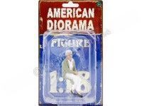 Cochesdemetal.es Figura de Resina "Anciana Sentada" 1:18 American Diorama 38235