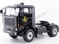 Cochesdemetal.es 1965 Camion Volvo F88 "John Player Team Lotus F1" Negro 1:18 MC Group 18217