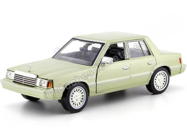 Cochesdemetal.es 1982 Dodge Aries K Champagne 1:24 Motor Max 73335