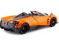 Cochesdemetal.es 2018 Pagani Huayra Roadster Naranja 1:24 Motor Max 79354