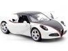 Cochesdemetal.es 2014 Alfa Romeo 4C Satin White/Black 1:24 Motor Max 79513