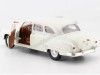Cochesdemetal.es 1950 Wolga Gaz-12 (Zim) Crema 1:24 Lucky Diecast 24212