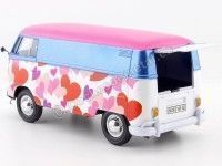 Cochesdemetal.es 1967 Volkswagen Type 2 T1 Delivery Van "LOVE" 1:24 Motor Max 79581