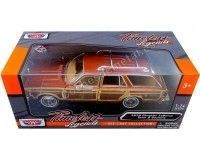Cochesdemetal.es 1979 Chrysler Lebaron Town & Country Wagon Brown / Woody 1:24 Motor Max 73331