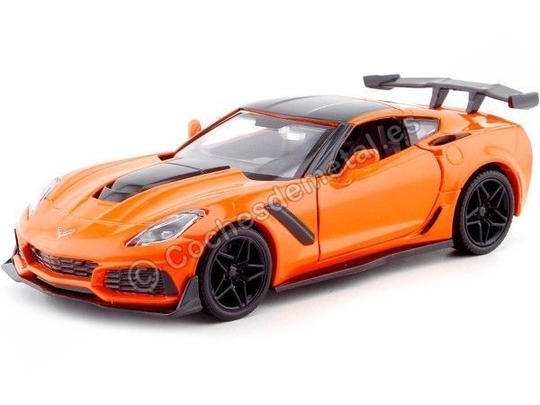 Cochesdemetal.es 2019 Chevrolet Corvette ZR1 Orange/Black 1:24 Motor Max 79356