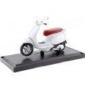 Cochesdemetal.es 2014 Vespa Primavera 150 Blanca 1:18 Maisto 39540-15