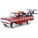 Cochesdemetal.es 1969 Ford F100 Pickup "Servicio de Grua" Granate 1:24 Motor MAX 75345