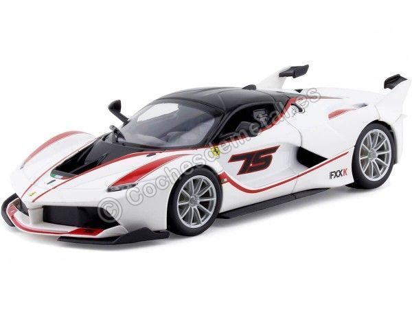 Cochesdemetal.es 2015 Ferrari FXX-K Blanco/Negro 1:24 Bburago 18-26301