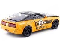 Cochesdemetal.es 2005 Ford Mustang GT Concept Racing Naranja/Negro 1:24 Motor Max 73777