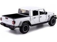 Cochesdemetal.es 2020 Jeep Gladiator Overland Hard Top Pickup Gris Metalizado 1:27 Motor Max 79365