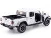 Cochesdemetal.es 2020 Jeep Gladiator Overland Hard Top Pickup Gris Metalizado 1:27 Motor Max 79365