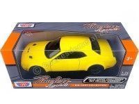 Cochesdemetal.es 2018 Dodge Challenger SRT Hellcat Wide Body Amarillo 1:24 Motor Max 79350