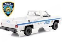 Cochesdemetal.es 1984 Chevrolet CUCV M1008 NYPD New York Police Department 1:18 Greenlight 13561