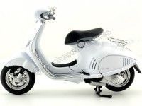 Cochesdemetal.es 2017 Vespa 946 Blanca 1:12 NewRay 57613