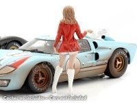 Cochesdemetal.es Figura de Resina "Dia de Carreras Series II Figura V" 1:18 American Diorama 76299