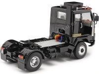 Cochesdemetal.es 1965 Camion Volvo F88 "John Player Team Lotus" Negro 1:18 Road Kings 180064