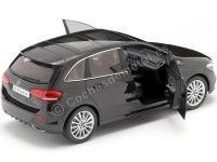 Cochesdemetal.es 2018 Mercedes-Benz Clase B (W247) Negro Cosmos 1:18 Dealer Edition B66960459