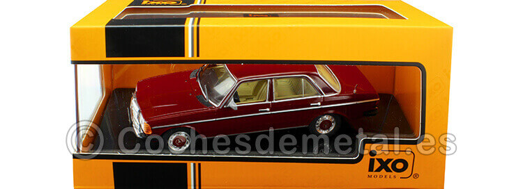 1976 Mercedes-Benz 240D (W123) Rojo Oscuro 1:43 IXO Models CLC443N