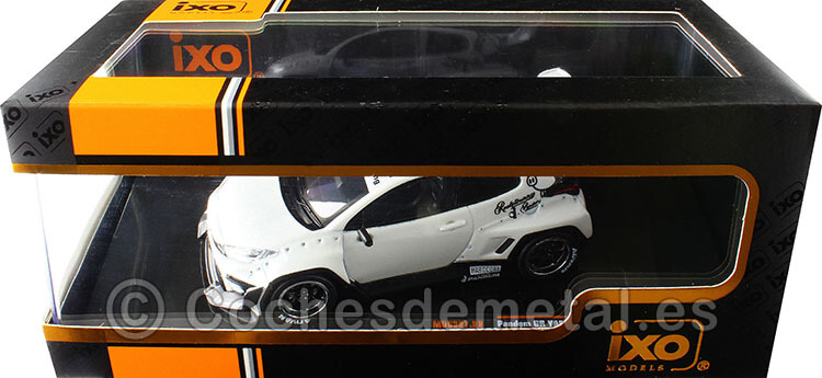 2022 Toyota GR Yaris Pandem Blanco/Negro 1:43 IXO Models MOC327.22