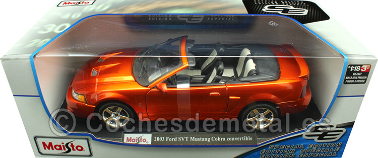 2003 Ford SVT Mustang Cobra Convertible Cobre Metalizado 1:18 Maisto 31647