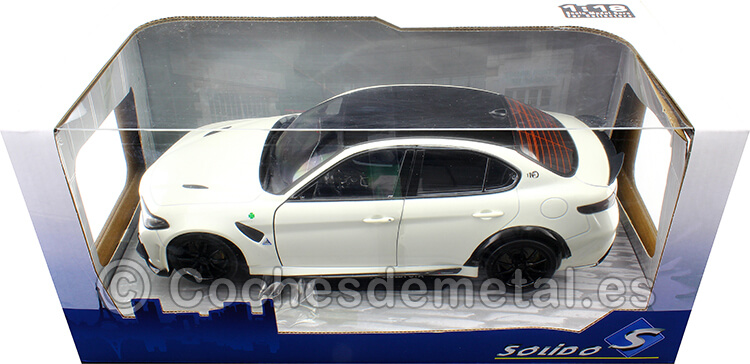 2021 Alfa Romeo Giulia GTA Blanco Trofeo 1:18 Solido S1806903